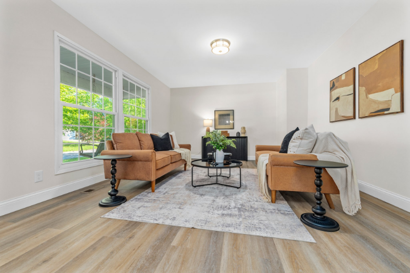 2 Oak Point Ct - Photo 4 of 26