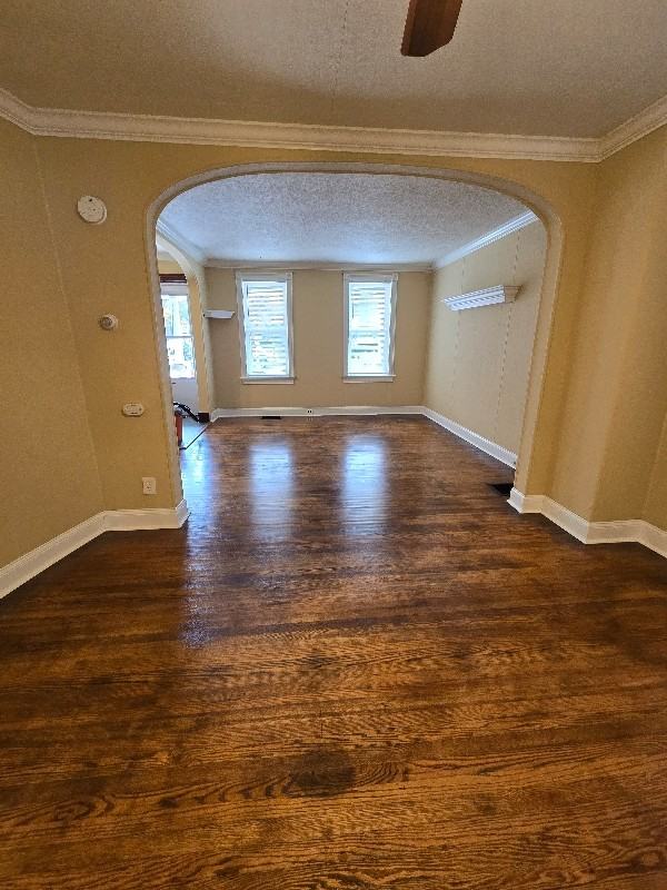 1903 Lehigh St - Photo 2 of 18