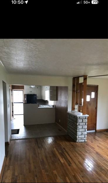 799 S Franklin St - Photo 3 of 9