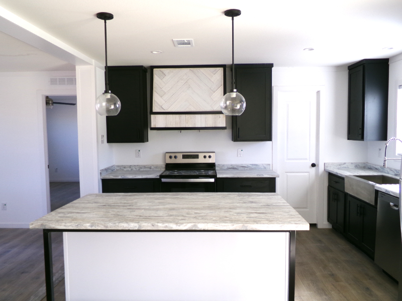 432 Patriot Ln - Photo 3 of 11