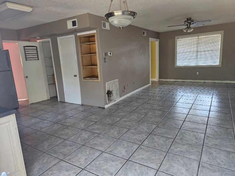 1942 Mediamolle Dr - Photo 7 of 22