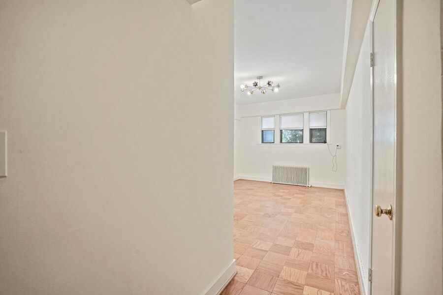 2655 41st St Nw #B4 - Photo 5 of 20