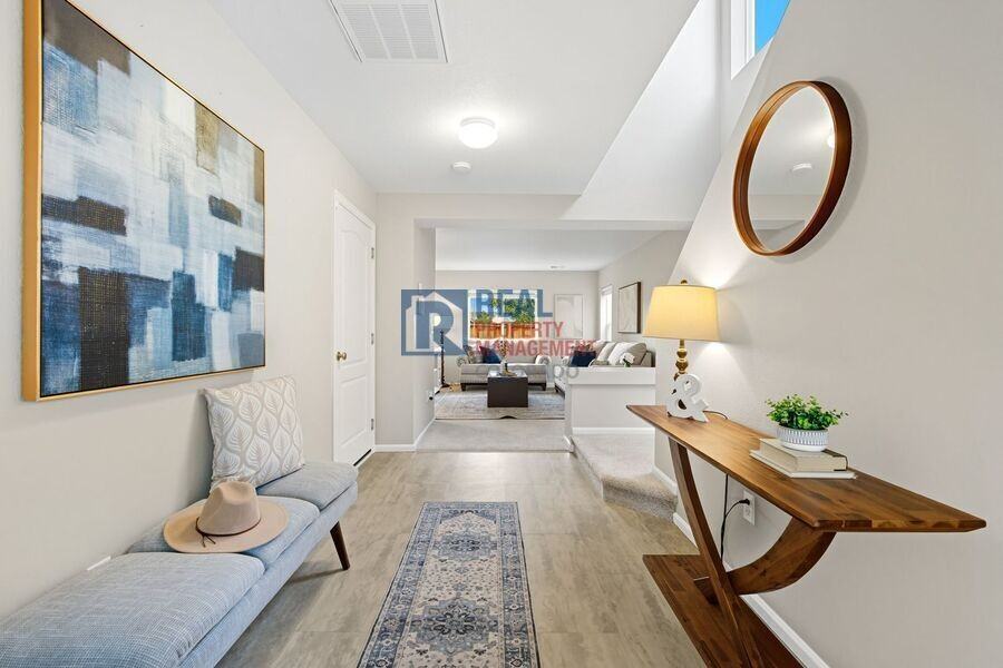 2175 Coach House Loop - Photo 3 of 30