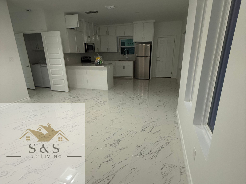 11306 N 24th St #1 - Photo 2 of 20