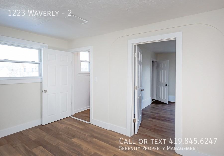 1223 Waverly Ave #2 - Photo 4 of 15