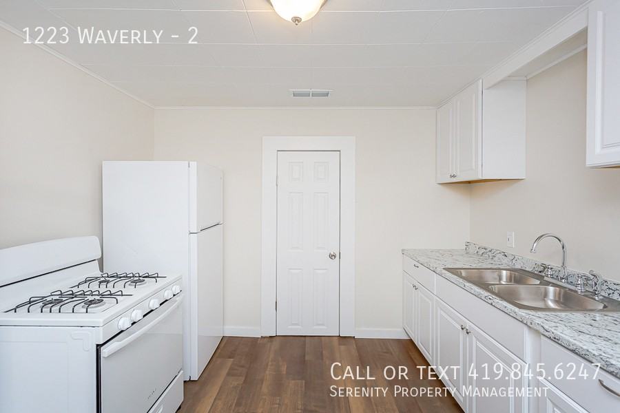 1223 Waverly Ave #2 - Photo 6 of 15