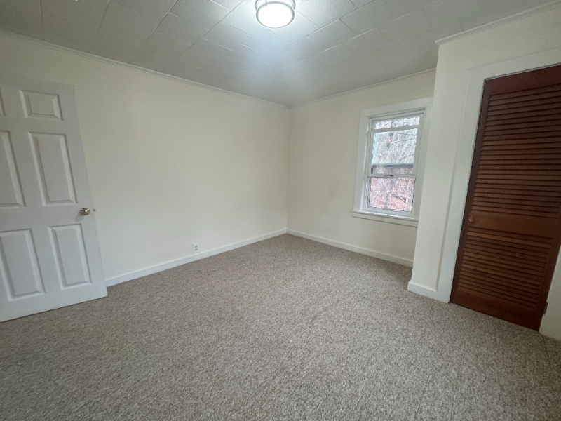 1274 Bangor Rd - Photo 5 of 11