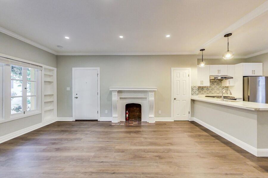 297 Macarthur Boulevard #B - Photo 3 of 24