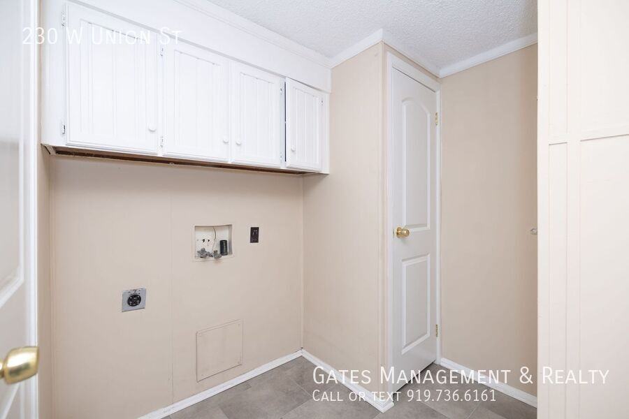 230 W Union St - Photo 3 of 32