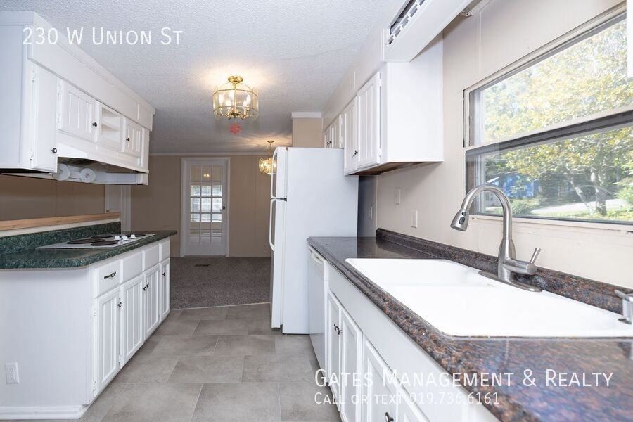 230 W Union St - Photo 4 of 32