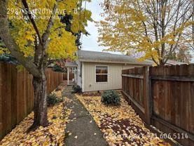 2927 Se 170th Ave #B - Photo 1 of 1