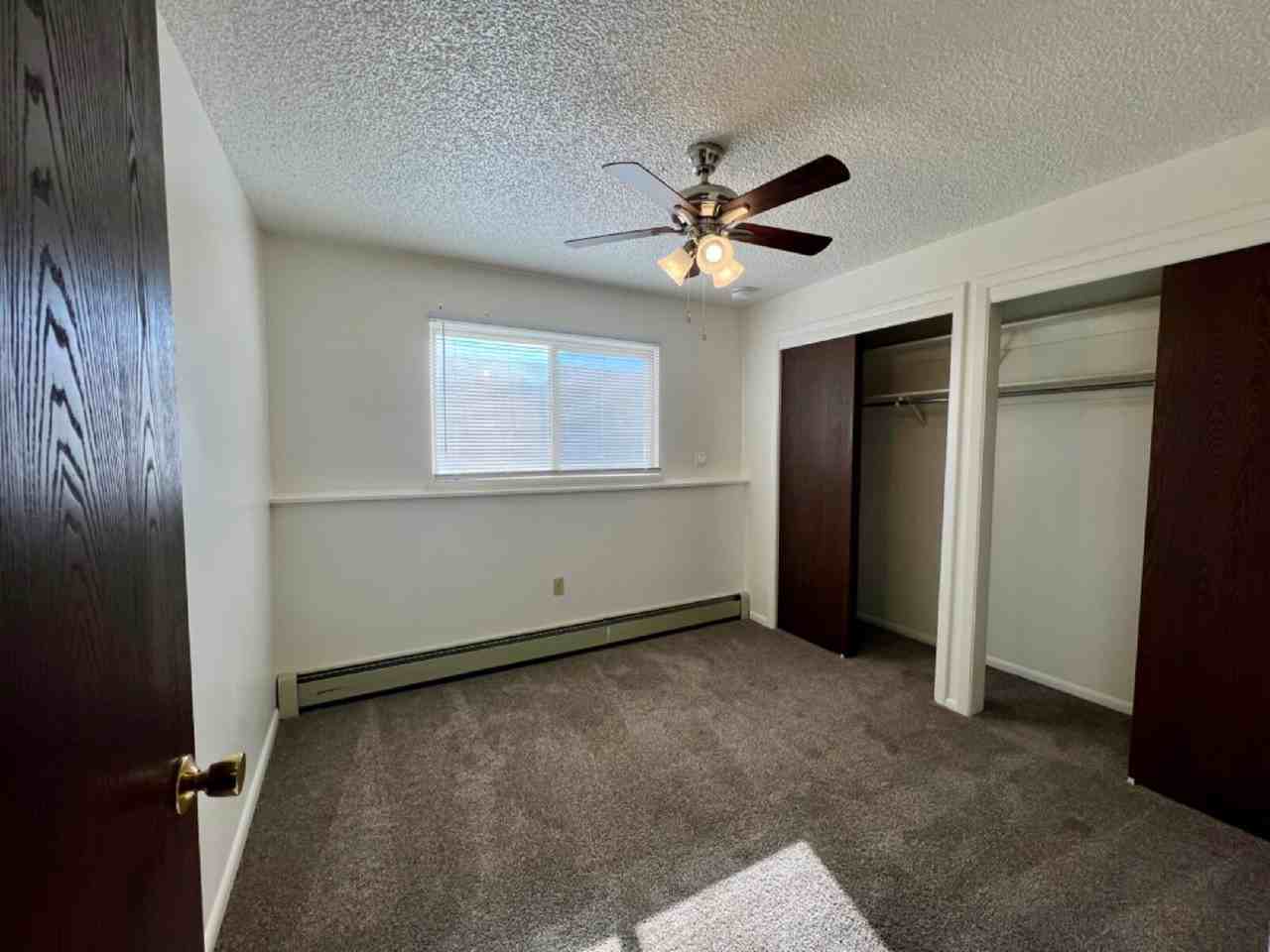 1519 Oxford Drive - Photo 4 of 14