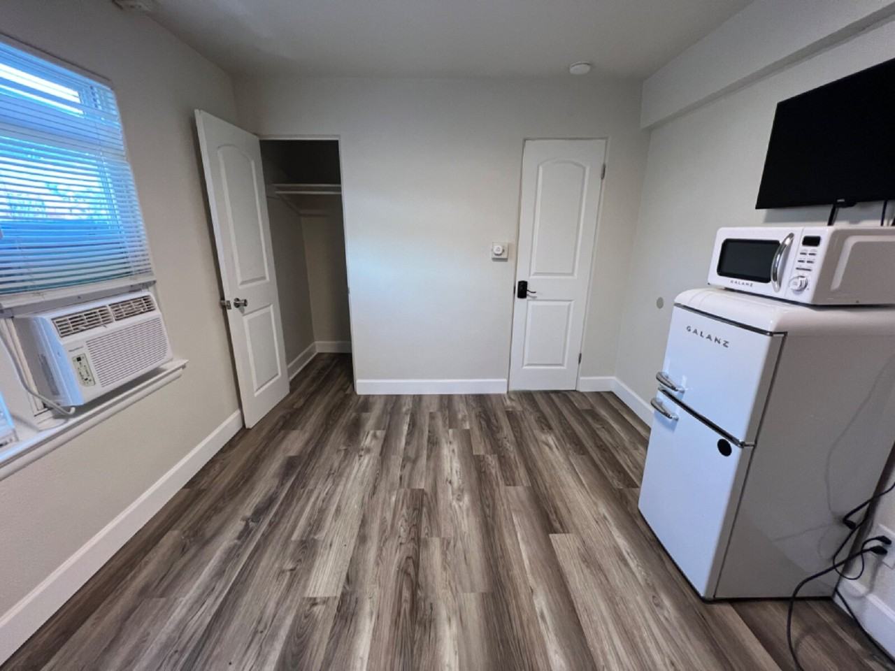 600 Central Ave - Photo 2 of 3