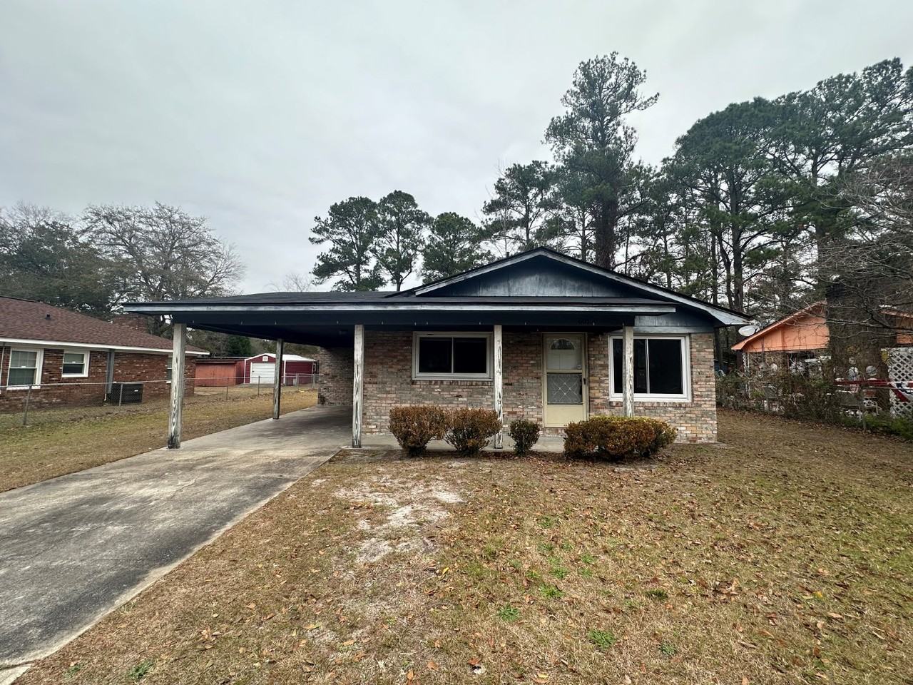 605 Azalea St - Photo 2 of 9