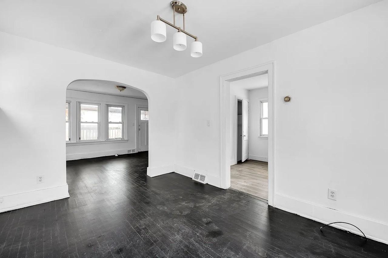 15906 Alden St - Photo 4 of 16