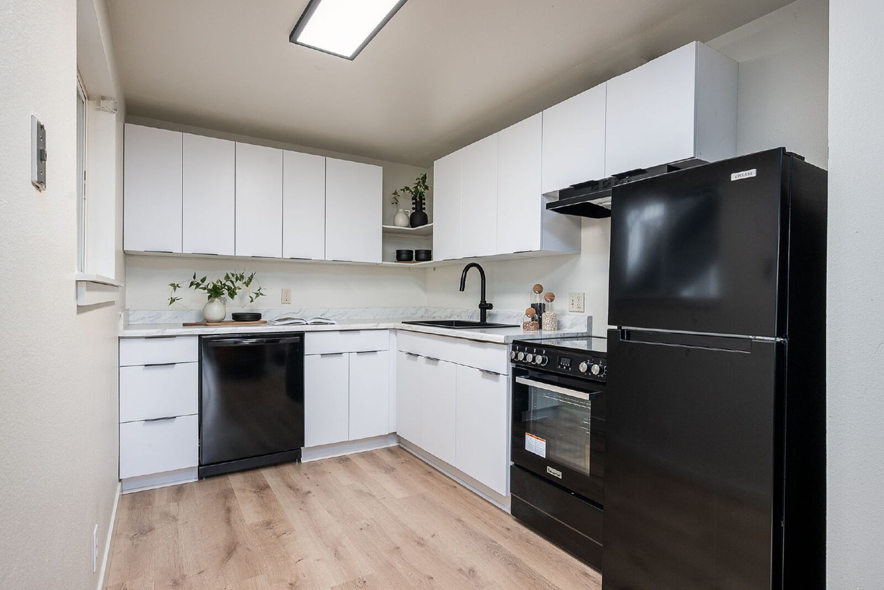 442 Ne Dekalb Ave - Photo 6 of 27