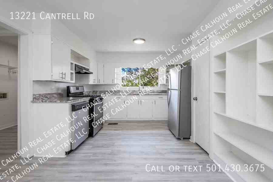 13221 Cantrell Rd - Photo 2 of 30