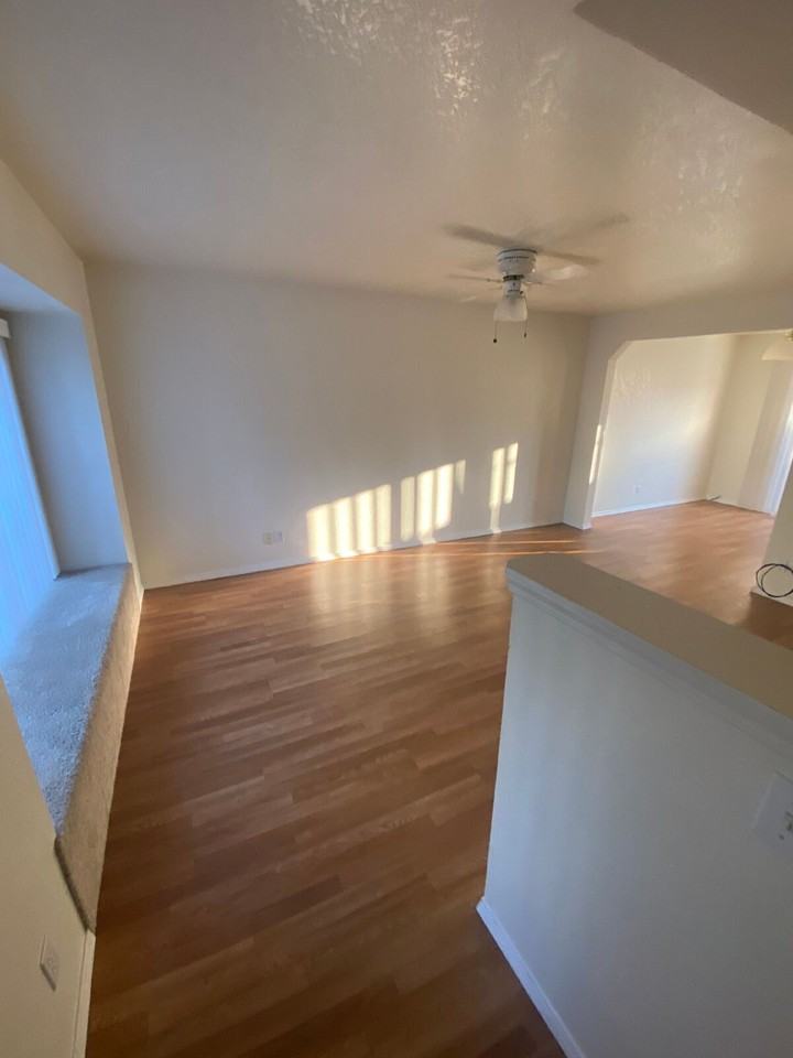 700 Northeast Johnson Street - Photo 2 of 13