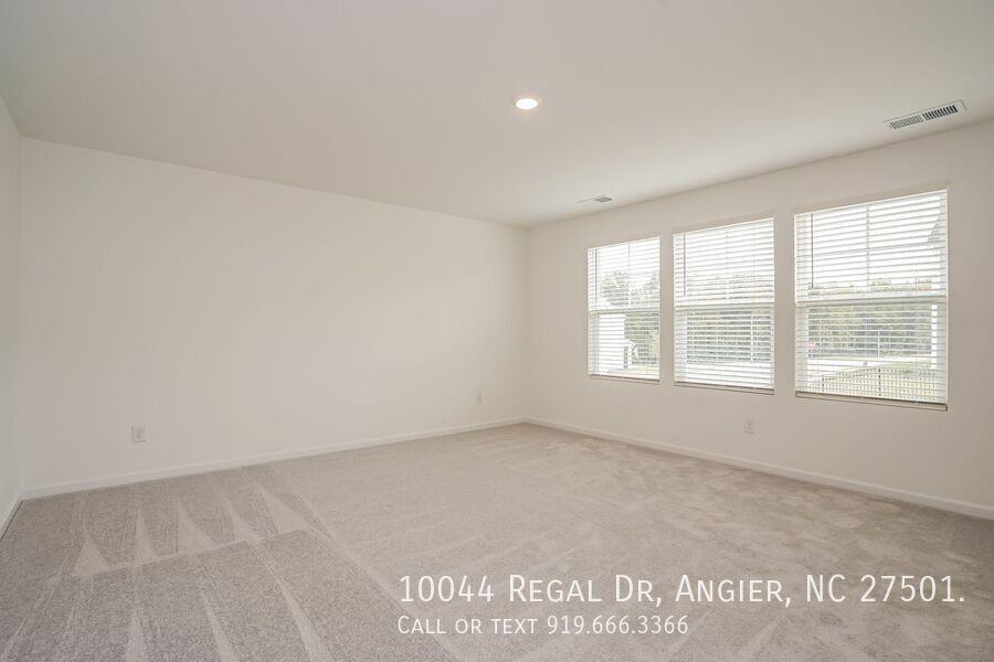 10044 Regal Dr - Photo 3 of 16