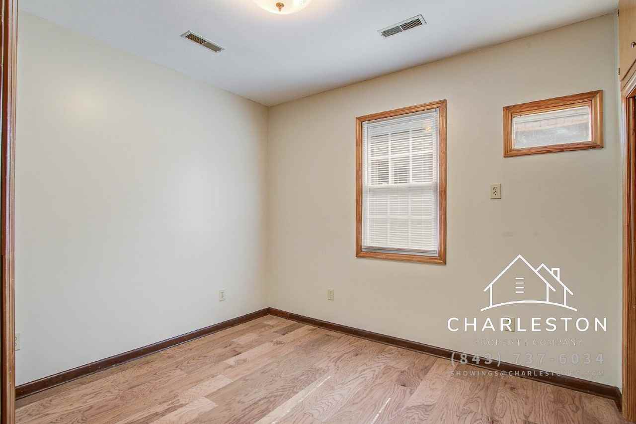 198 Nassau Street - Photo 7 of 22