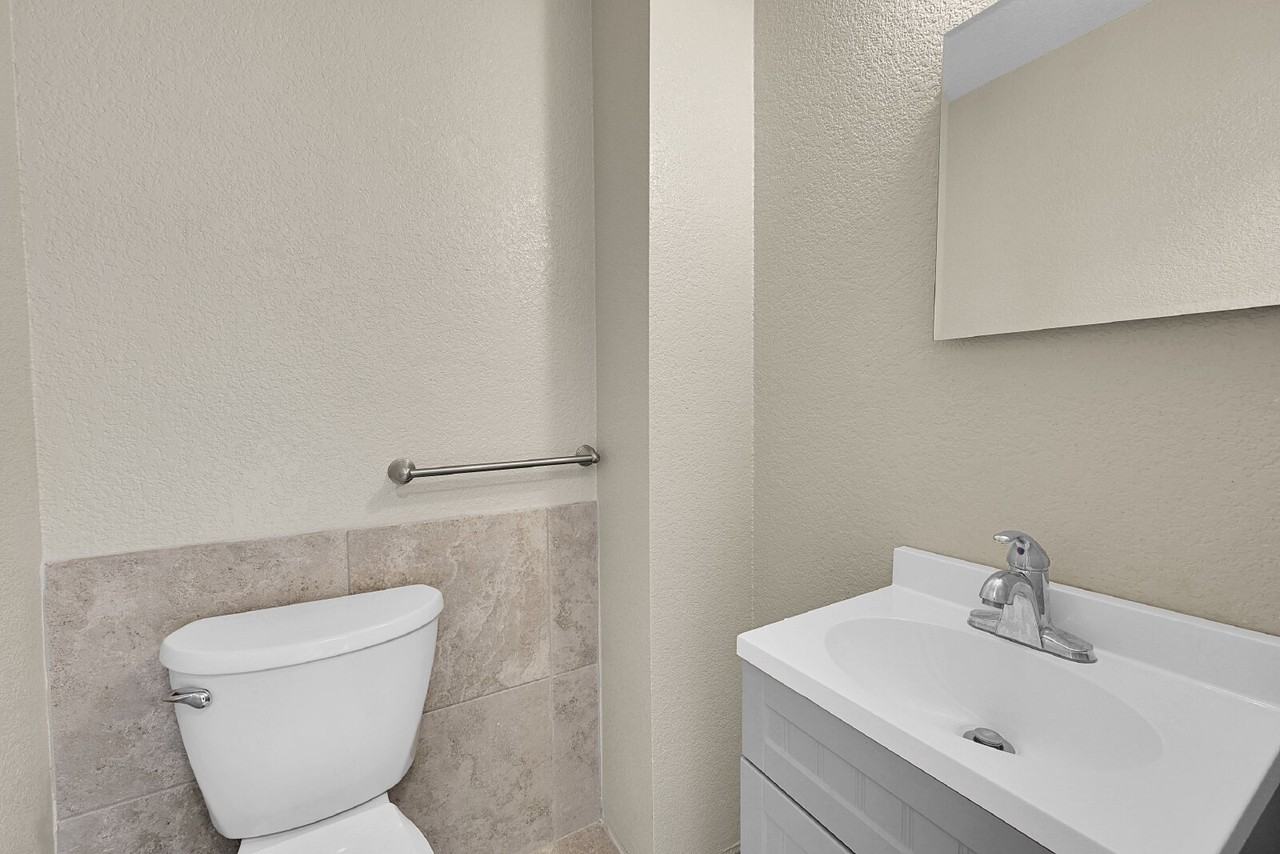 6641 Proud Eagle Ct - Photo 7 of 31