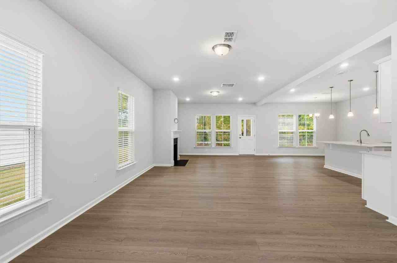 505 Providence Springs Ln - Photo 5 of 40