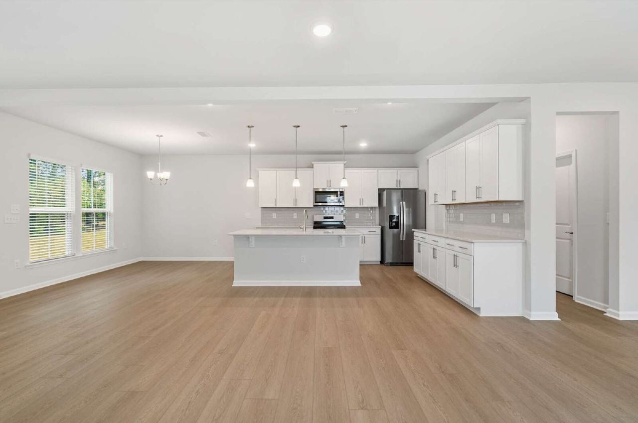 505 Providence Springs Ln - Photo 7 of 40