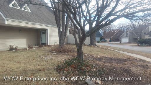 200 Woodgate Pl - Photo 2 of 39