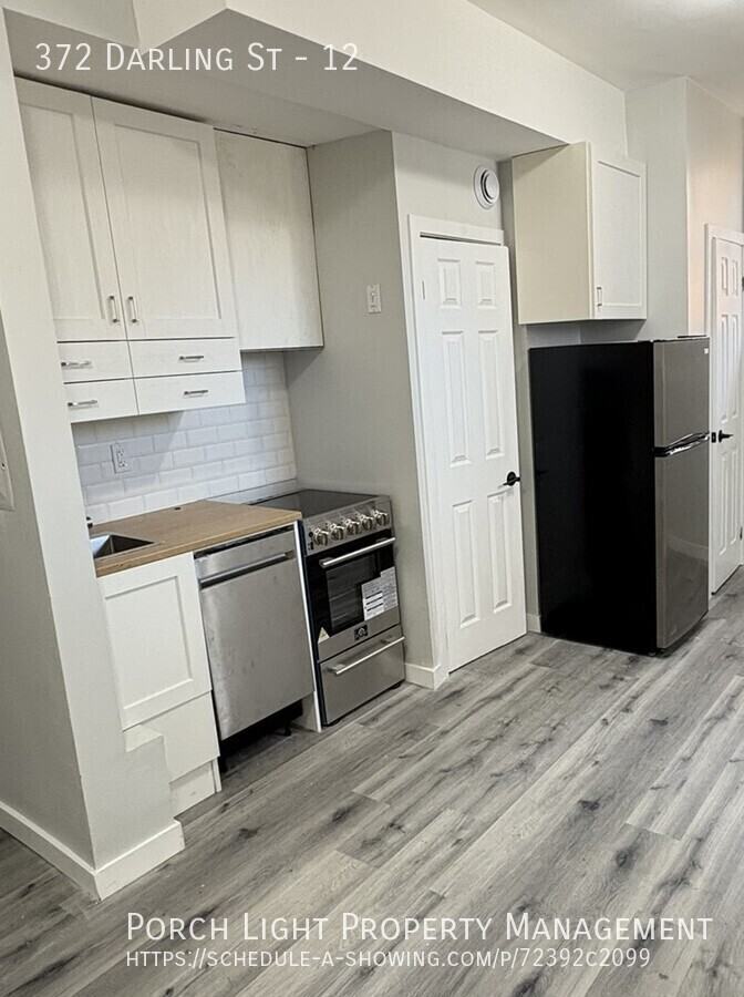 372 Darling St #12 - Photo 3 of 5