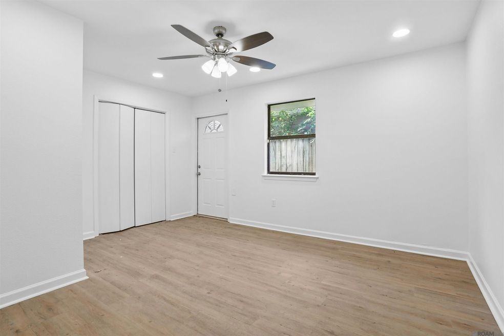 1915 Tennessee Street - Photo 4 of 15