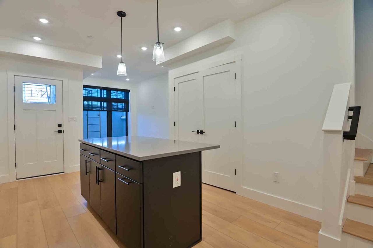 2641 4th St Ne #1 - Photo 5 of 35