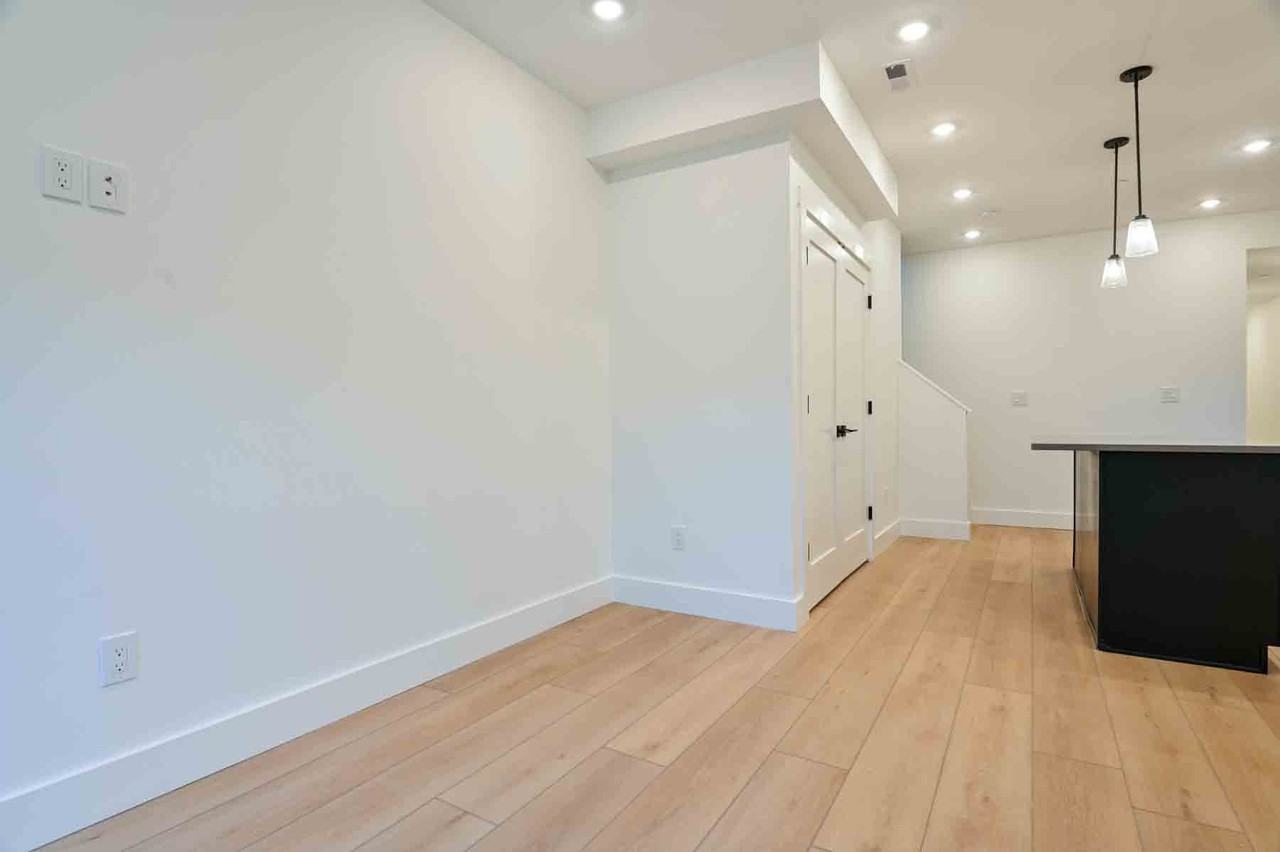 2641 4th St Ne #1 - Photo 7 of 35