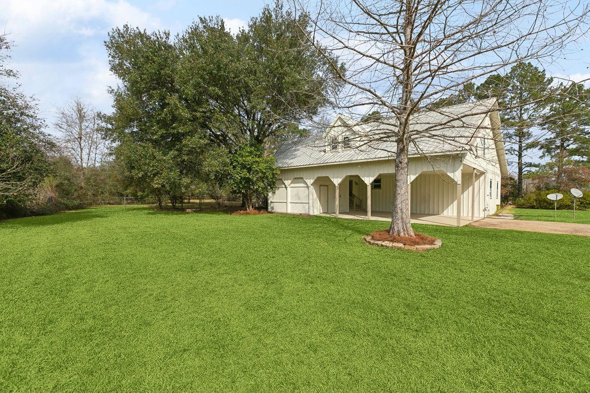 10834 Cloverleaf Dr - Photo 5 of 23