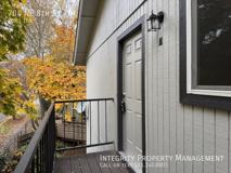 704 Ne 8th St #M - Photo 1 of 1