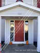 186 W Division St Ne Apt D #D - Photo 1 of 1