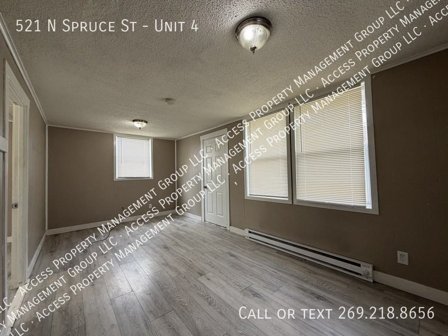 521 N Spruce St #4 - Photo 2 of 11