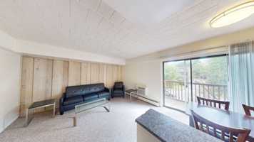 featured image of 912 S Forest Ave