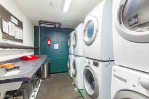 featured image of 1224 Washtenaw Court