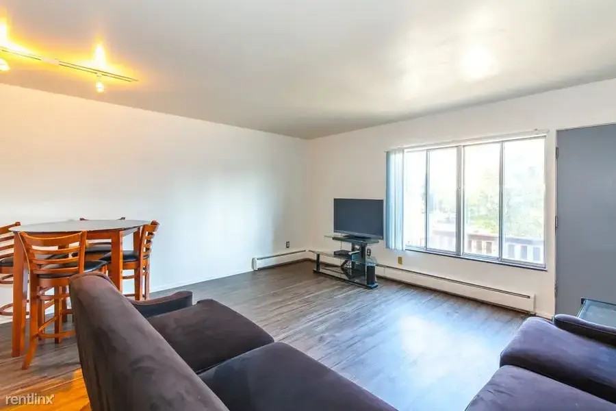 1224 Washtenaw Ct #1224-21 - Photo 7 of 14