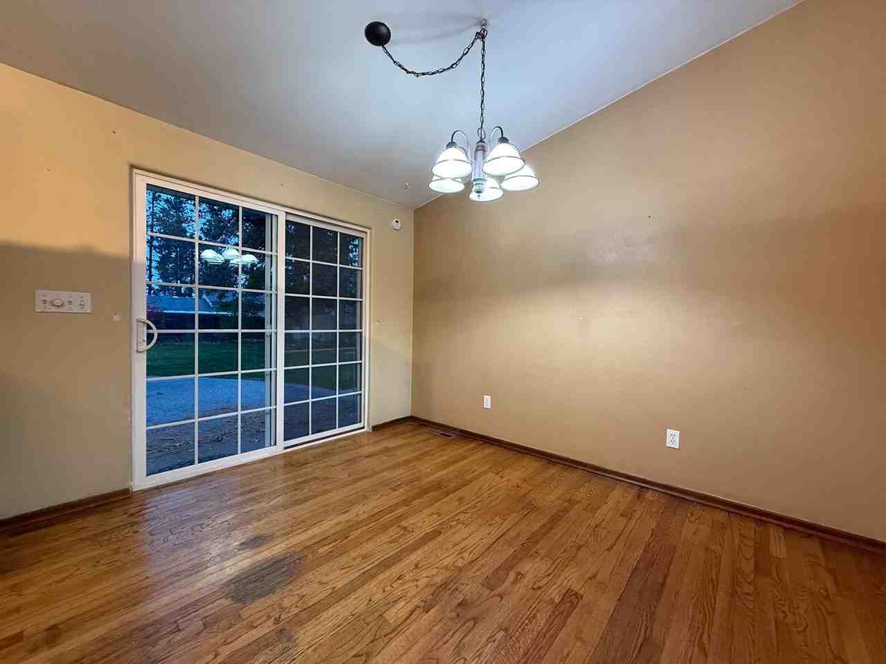 12915 East Blossey Avenue - Photo 4 of 18