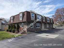 featured image of 967 Velp Ave #5