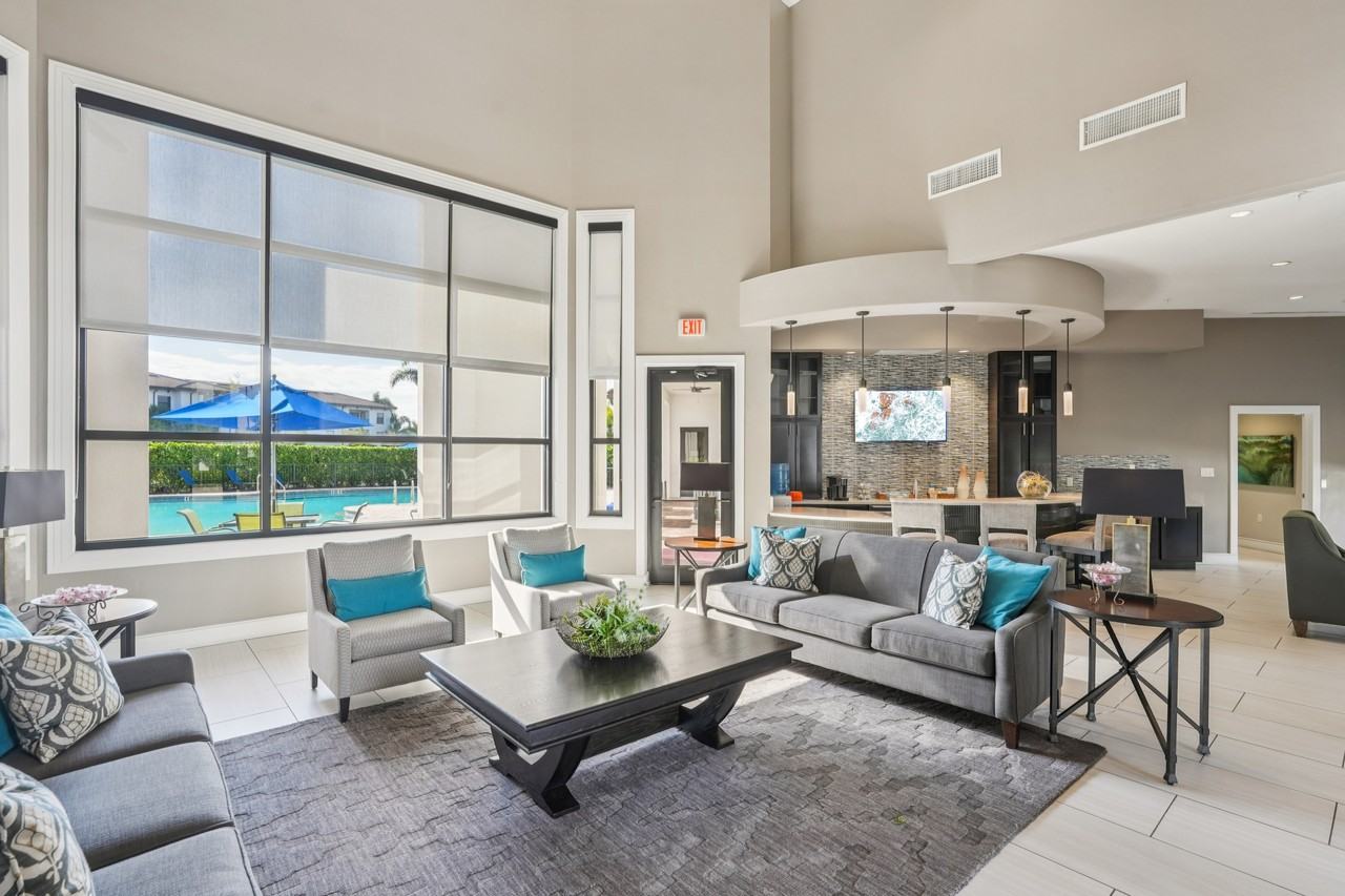 Channelside - Photo 3 of 50