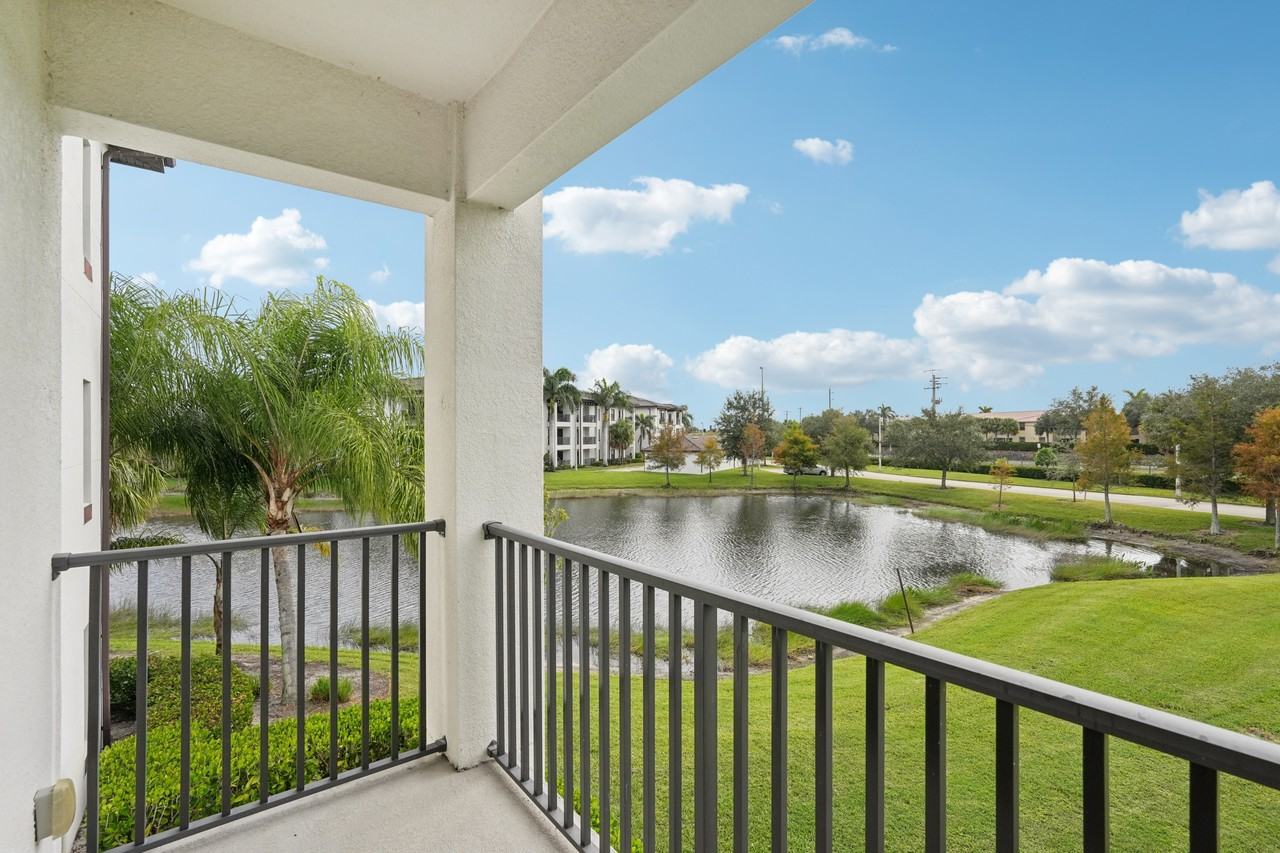 Channelside - Photo 4 of 50