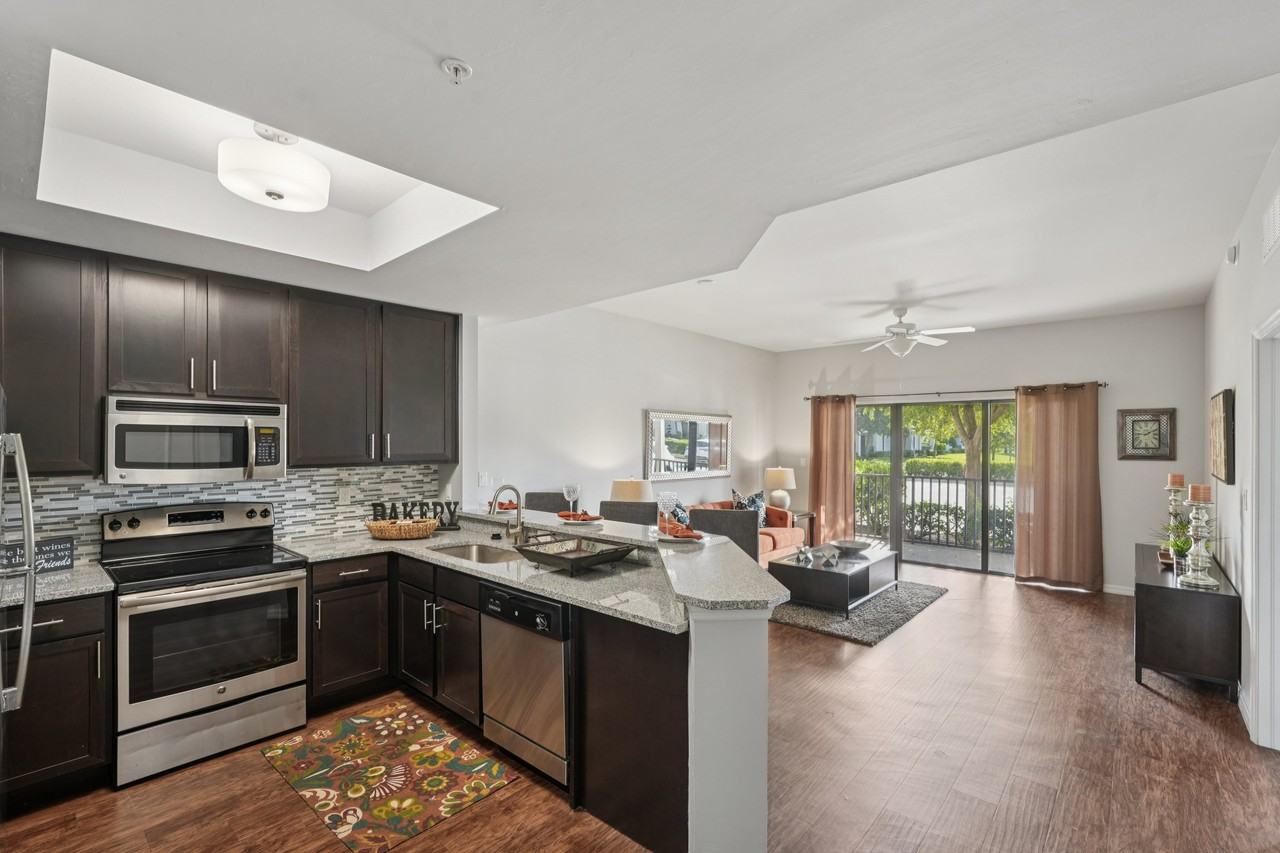 Channelside - Photo 7 of 50