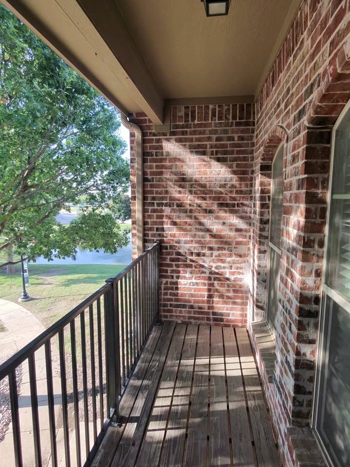 6072 Pisa Lane - Photo 2 of 30