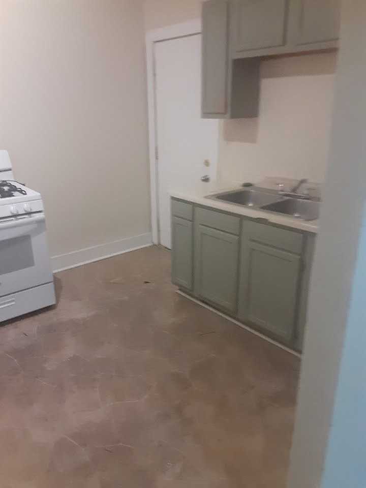 3668 Burr St #3668 - Photo 3 of 10