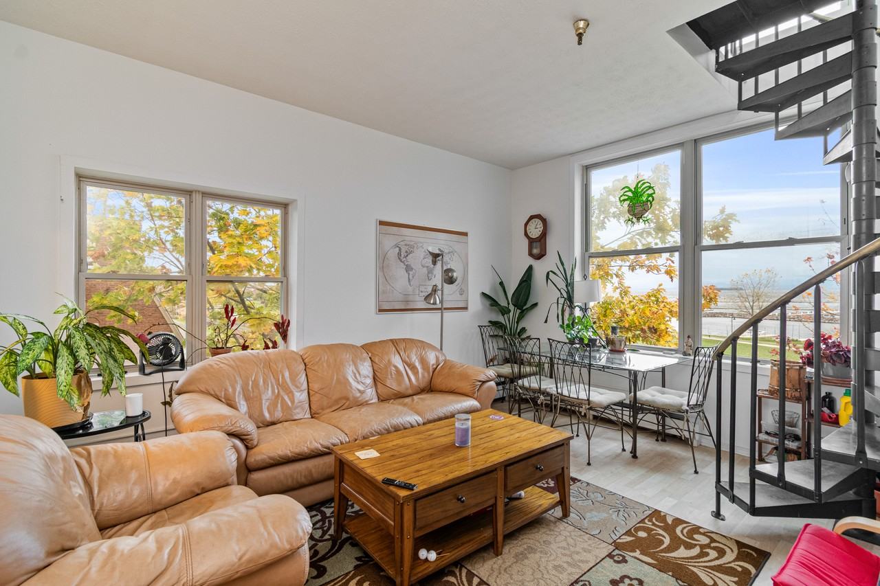 216 Lake St #NA - Photo 3 of 16