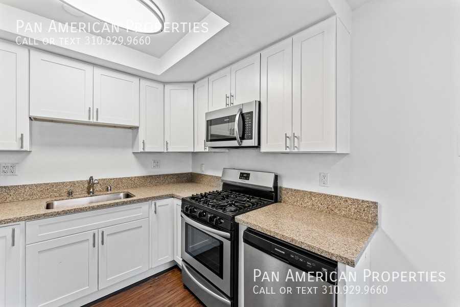 Elmwood Apartments - Photo 7 of 16