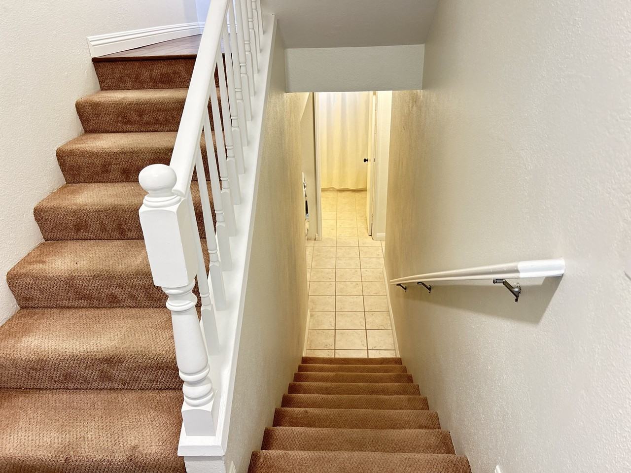 359 Windy Ln - Photo 2 of 18