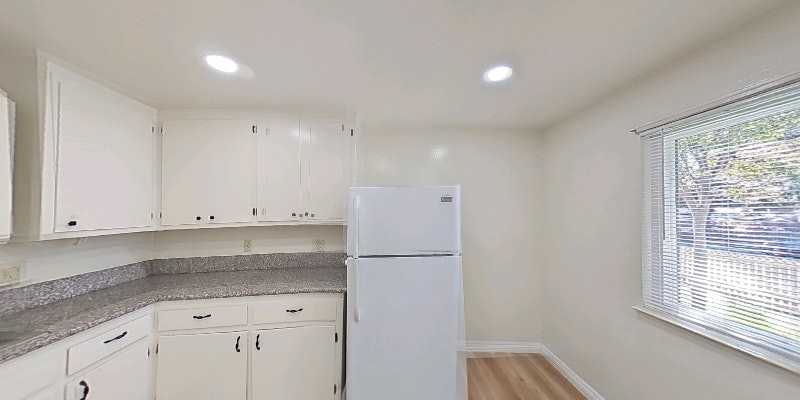 305 East California Avenue, Unit 305 - Photo 5 of 10